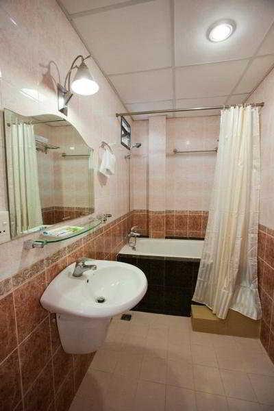 Hotel Nouveau Happy - Bến Thành Hô Chi Minh-Ville